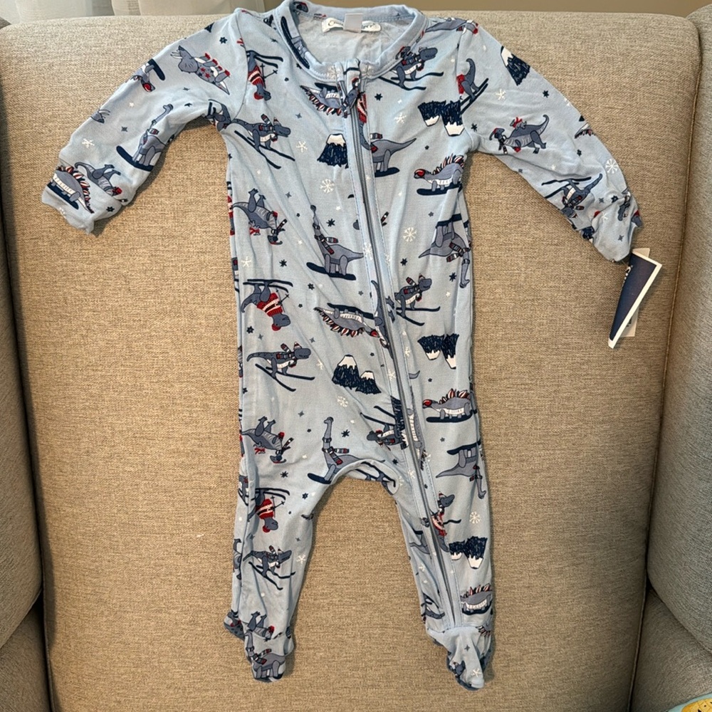 ✨🤍 NWT EMILY & OLIVER 0-3M BAMBOO ONSIE